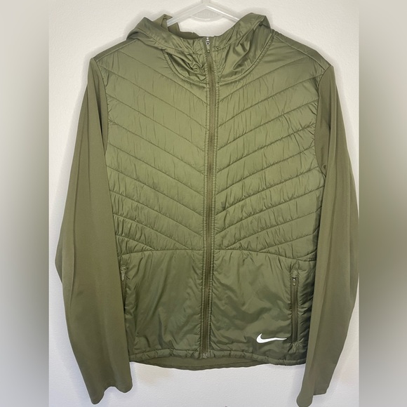 nike aerolayer hooded jacket